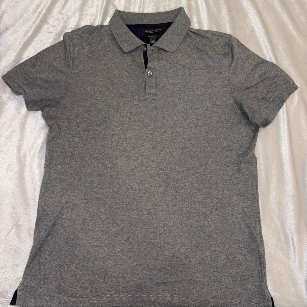 Banana Republic Men's Gray Polo Shirt- size Medium